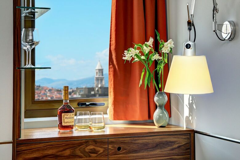 Hotel Horizon Luxury Suites