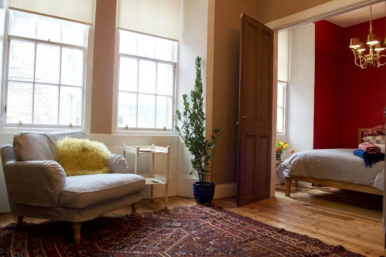 Old Town Gem - Apartment With Great City Views