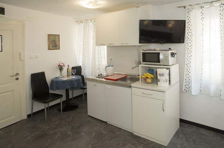 Hotel Guesthouse Aleto