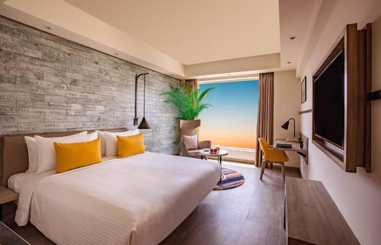 Hotel Lemon Tree Premier Mumbai Intl. Airport