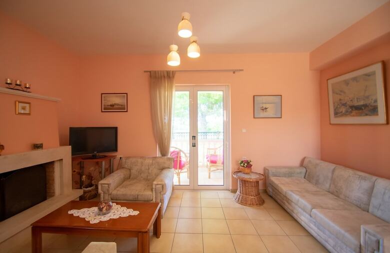 Yiota Porto Kavo Apartment