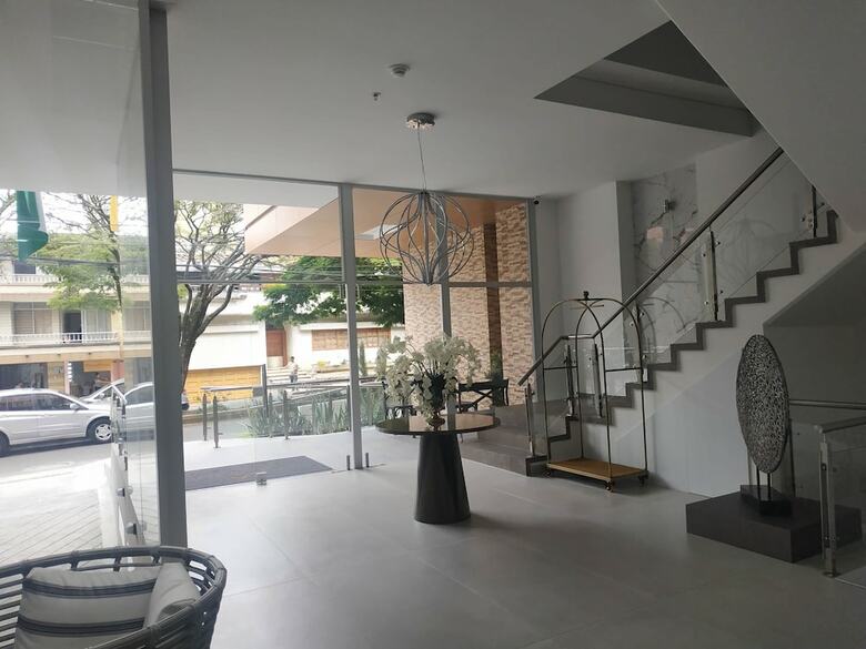 Seven Inn  Hotel