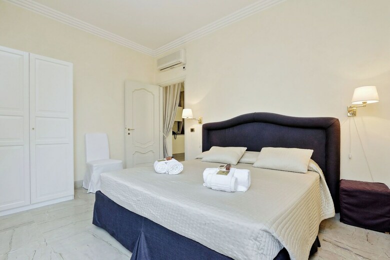 Apartamento Crispi Charm One Bedroom - My Extra Home
