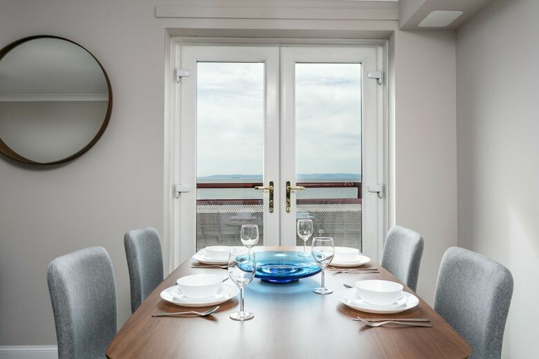 Bay View - Donnini Apartments