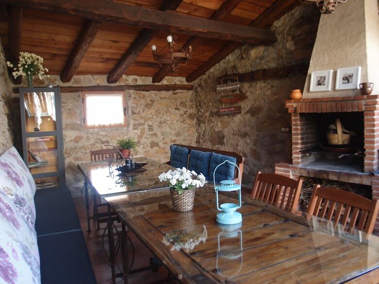 Agroturismo El Mirador de La Cig�e�a