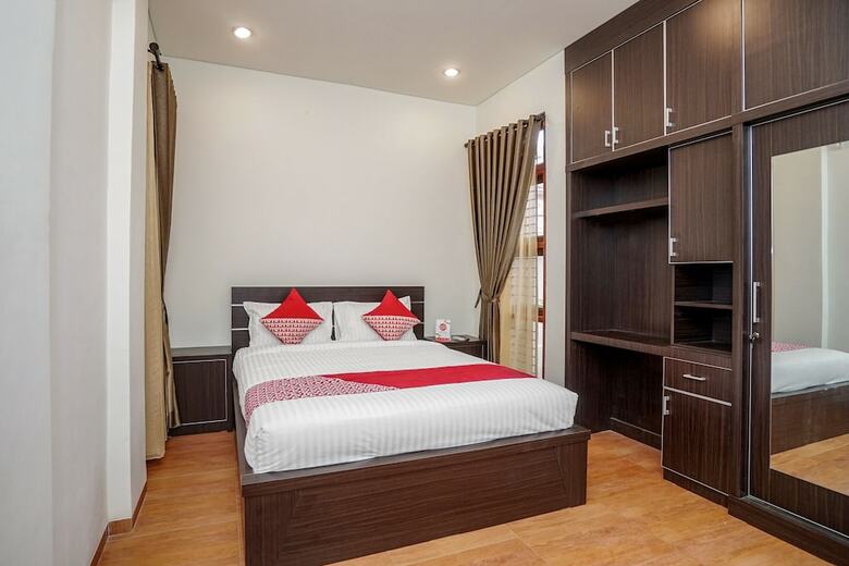 Hostal Oyo 932 Griya Mas Residence Syariah