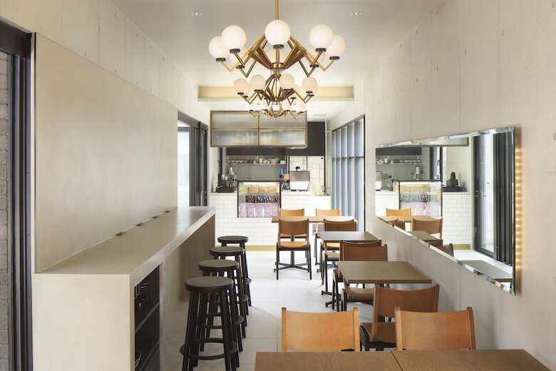Cen Diversity Hotel & Cafe