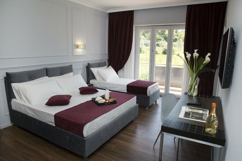 Bed & Breakfast Unicum Roma Suites