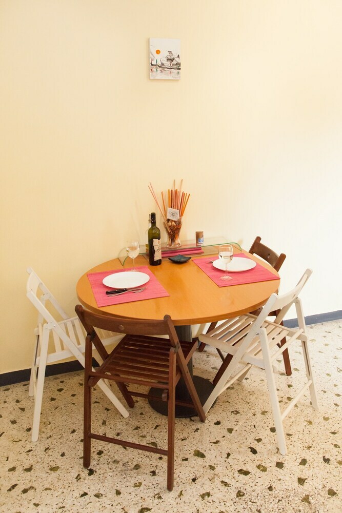 Beautiful Apartment Near Keramikossubway