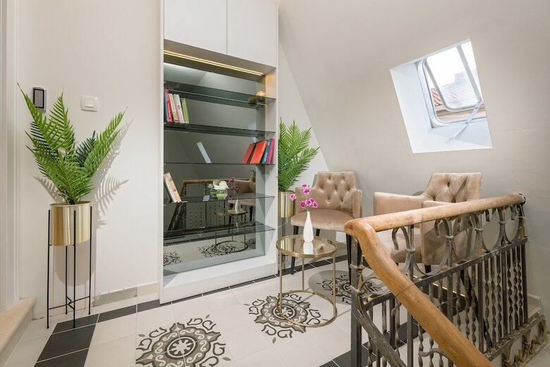 Bed & Breakfast Flos Luxury Rooms