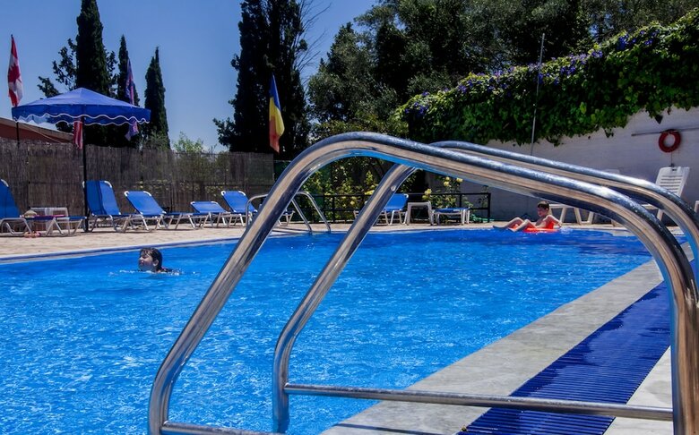 Fouxia Apartments And Studios