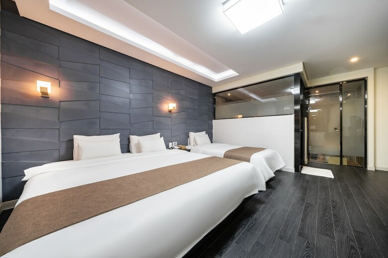 Seattle B Hotel