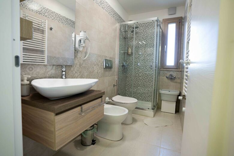 Rocca Di Cerere Apartments