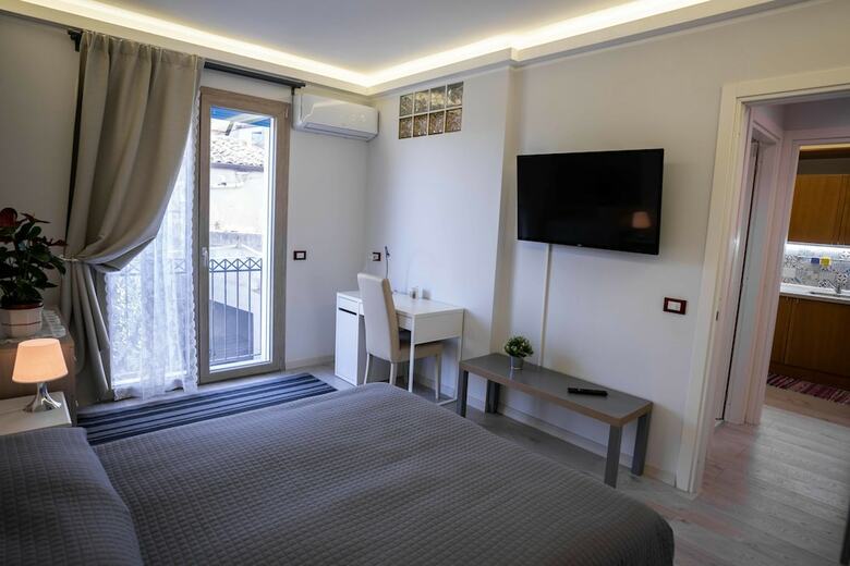 Rocca Di Cerere Apartments