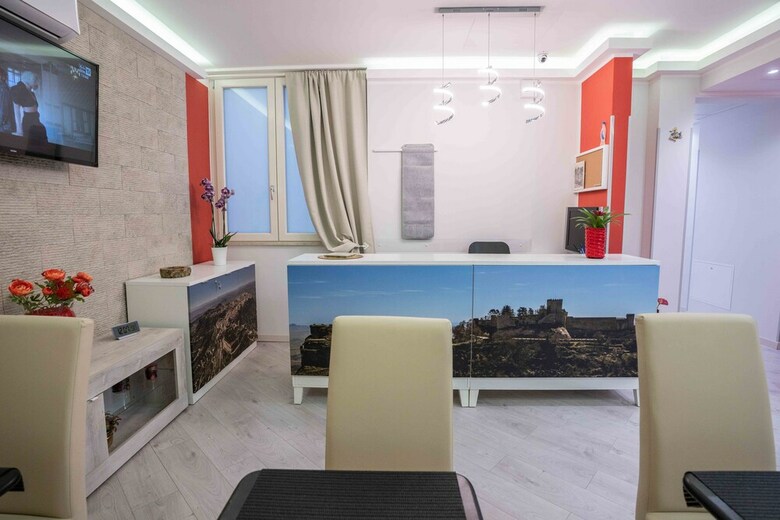 Rocca Di Cerere Apartments