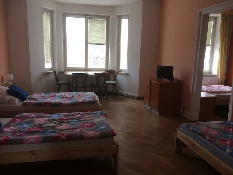 Hotel Rwa Ug Unterkunft