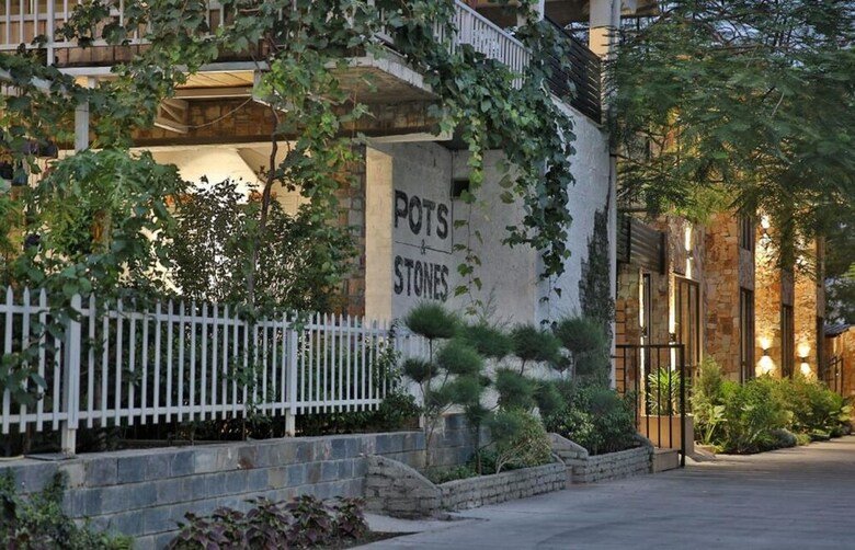 Hotel North House