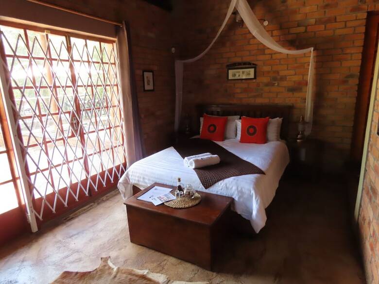 Bed & Breakfast Bush And Gables Lodge