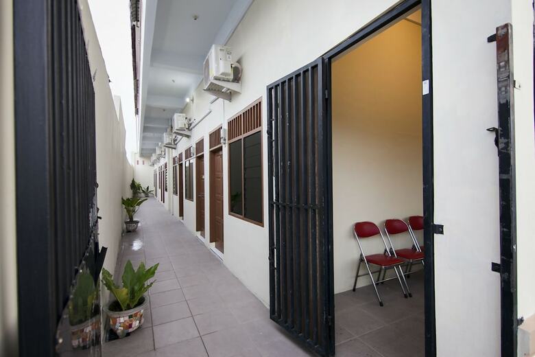 Hotel Oyo 885 Tangkul Residence