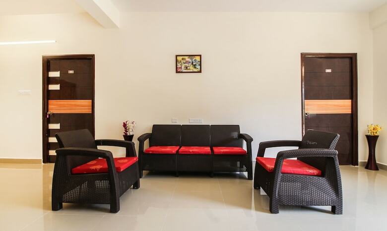 Hotel Treebo Trip Riyas Grand