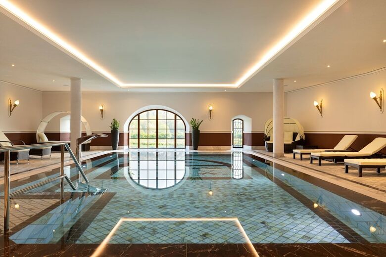 Hotel Schloss Lieser, Autograph Collection