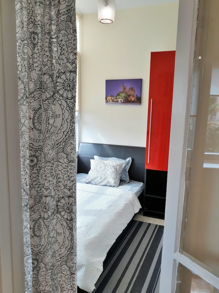 Sunny Apartment Larnaca