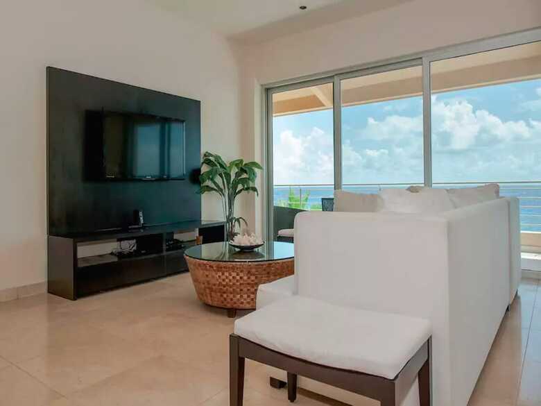 Al Cielo Penthouse 4br Penthouse By Rmh