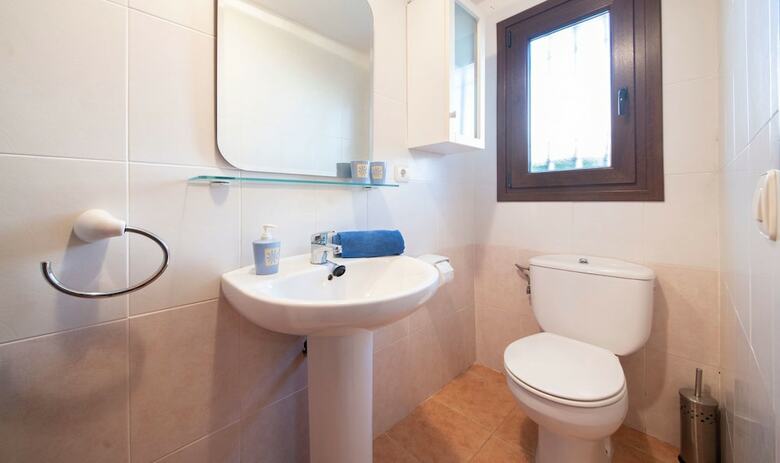 Semi-detached House 1 (r85)