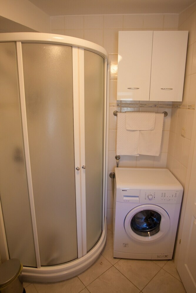 Hotel Apartments And Rooms Milcetic