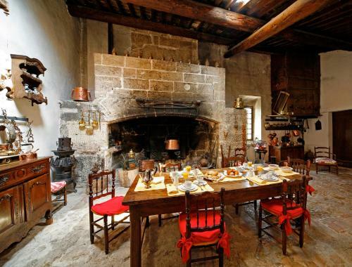 Bed & Breakfast Chateau De La Barben