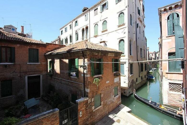 City Apartments - Canova