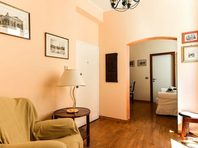 Hotel Trevi Fountain Home