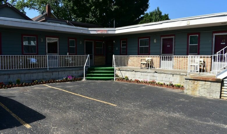 Hotel Economy Inn