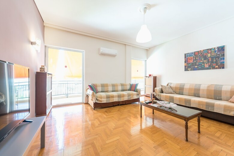 Comfy Apartment Near City Center