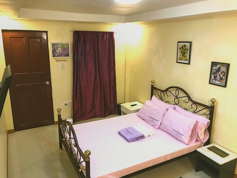 Loria Hotel Tagaytay