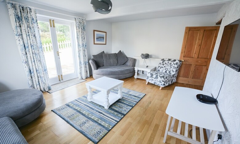 Bridge Cottage Croyde 3/4 Bed Sleeps 8 Hot Tub