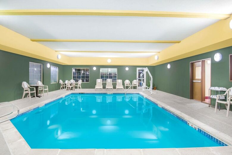 Hotel Days Inn By Wyndham Ellis