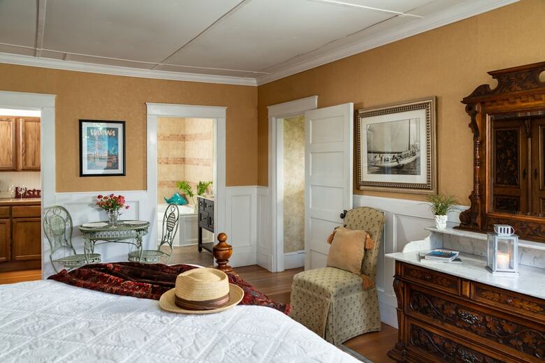 Bed & Breakfast Captain Nickels Inn