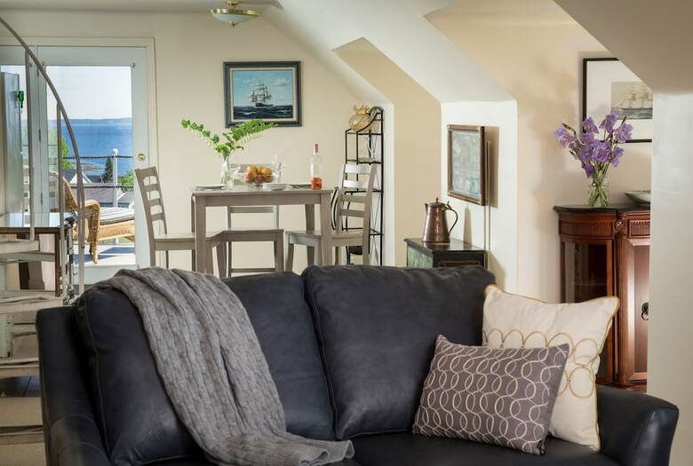 Bed & Breakfast Captain Nickels Inn