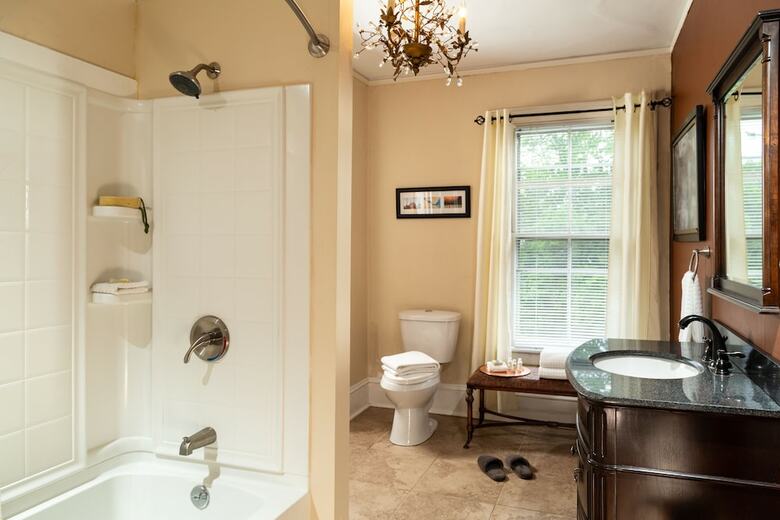 Bed & Breakfast Captain Nickels Inn