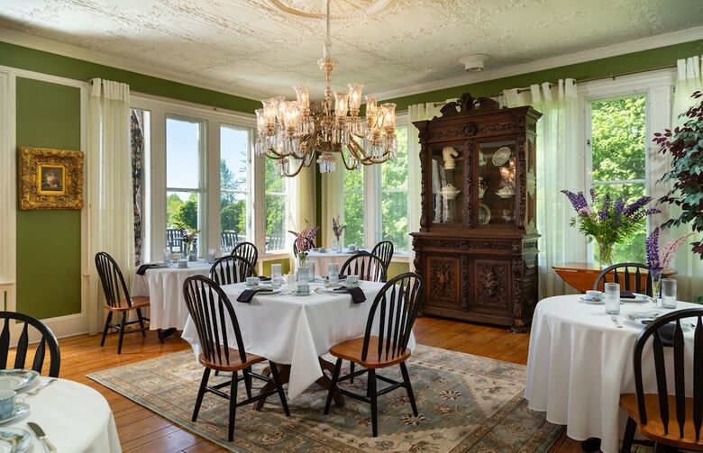 Bed & Breakfast Captain Nickels Inn