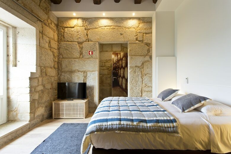 Rva S�o Jo�o Novo Apartments
