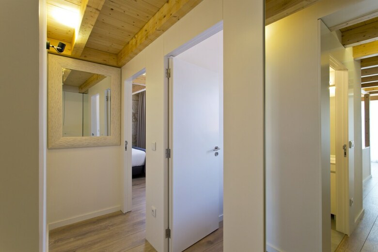 Rva S�o Jo�o Novo Apartments