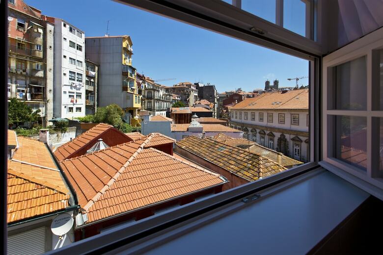 Rva S�o Jo�o Novo Apartments