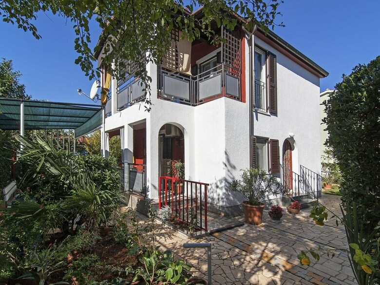 Apartments Ana Valbandon