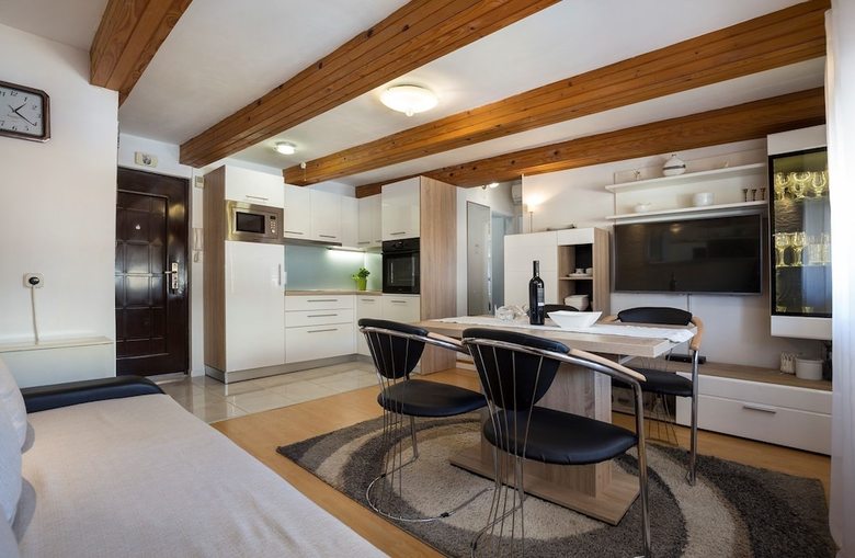 Apartment Arena Akvileia / One Bedroom