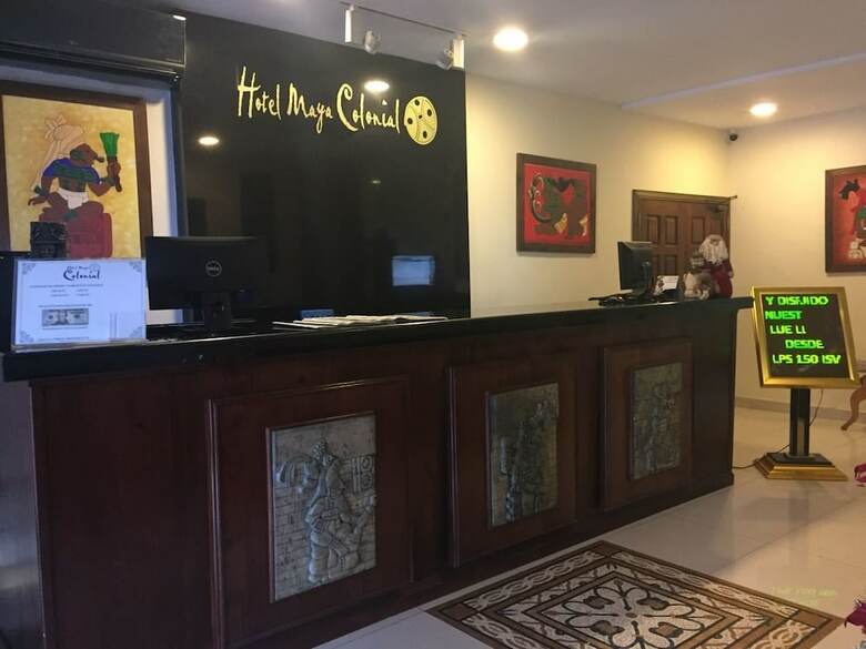 Hotel Maya Colonial