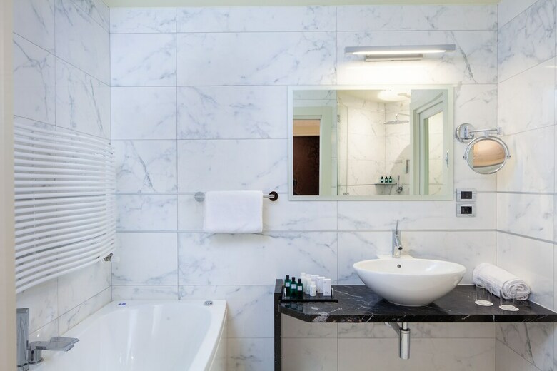 Hotel Kristal Palace - Tonellihotels