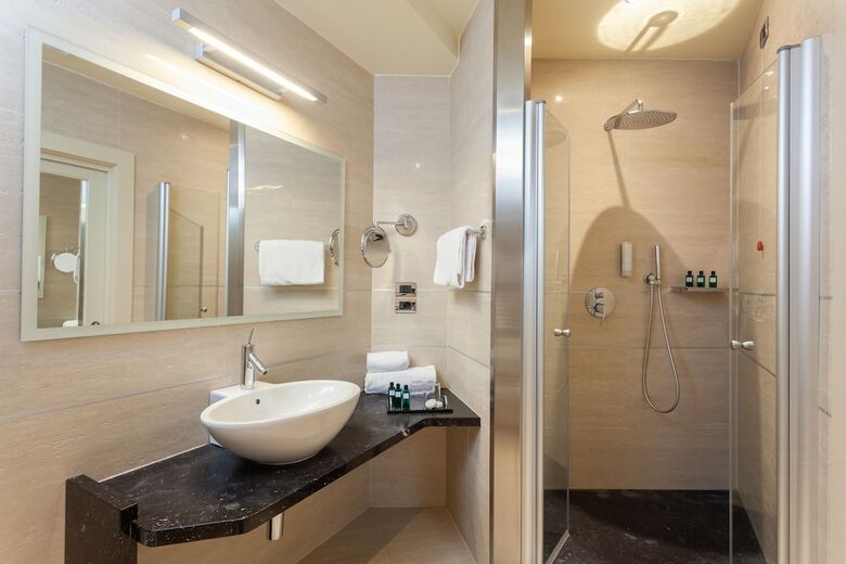 Hotel Kristal Palace - Tonellihotels