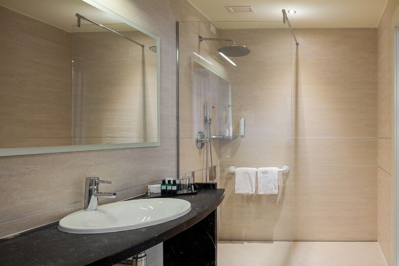 Hotel Kristal Palace - Tonellihotels